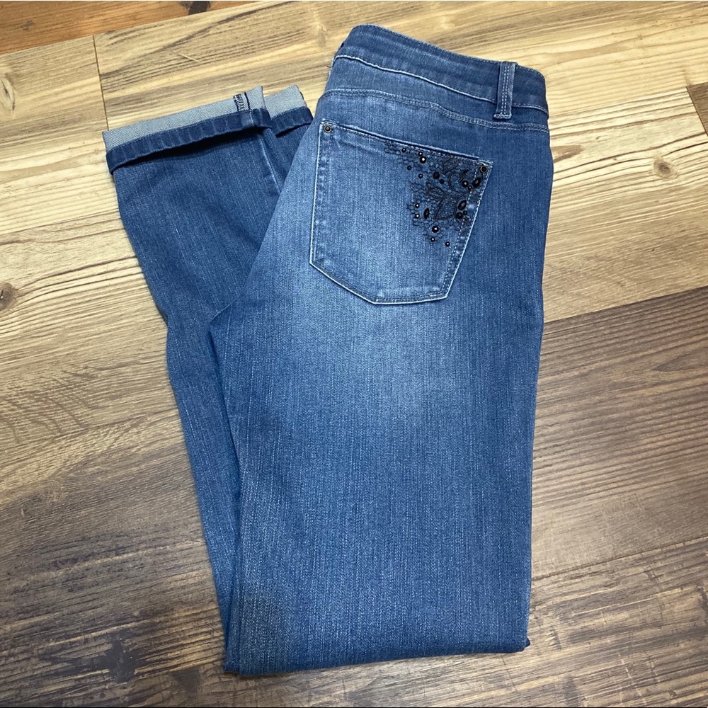 White House Black Market • Skinny Jeans